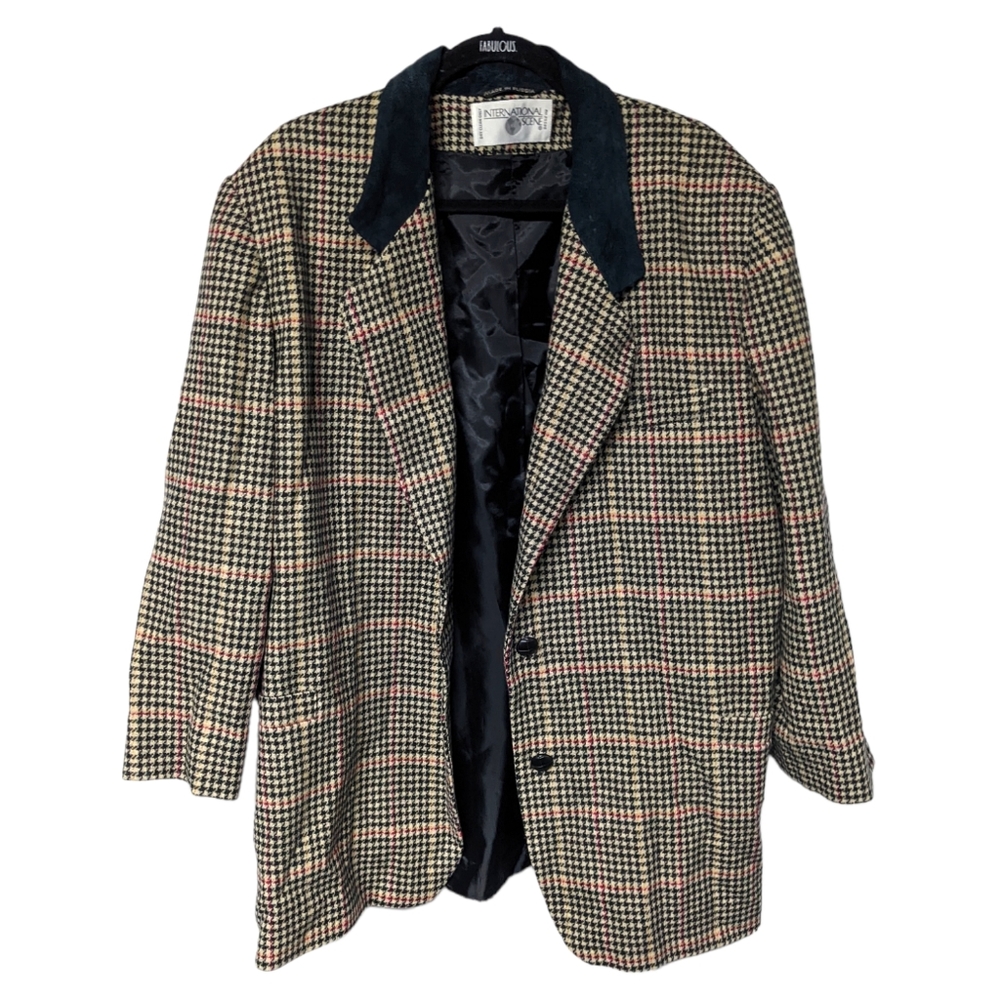 International scene houndstooth blazer